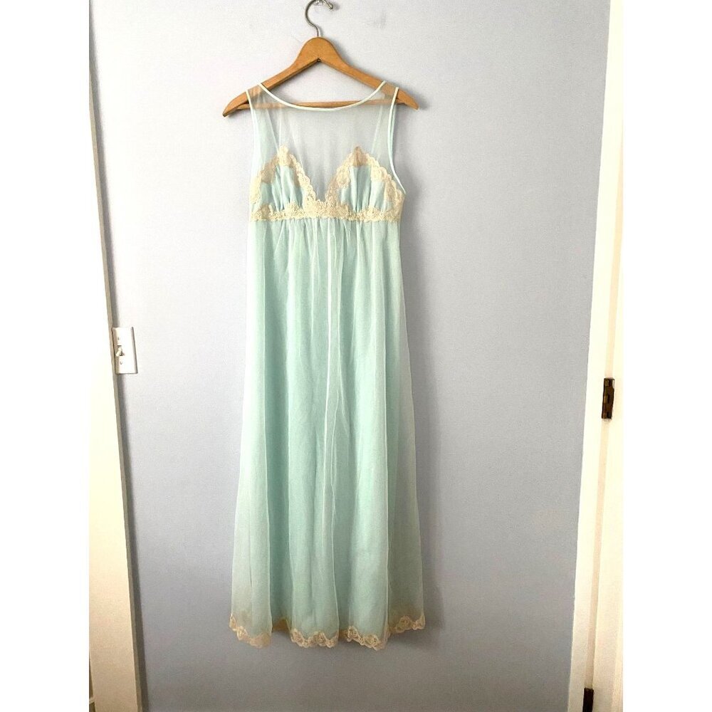 Vintage Evette Nightgown, Pale Aqua with Lace Trim, Size Small, Made in USA